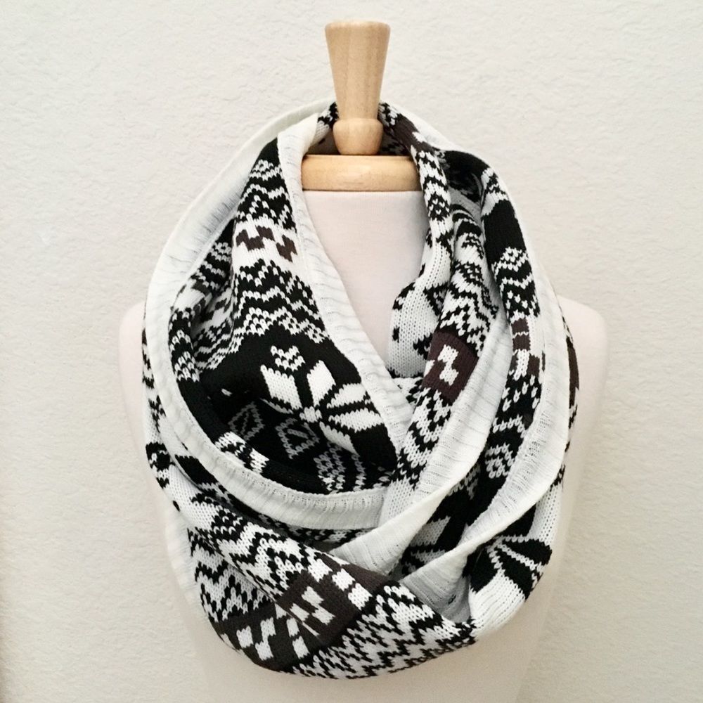 Evelyn K Nordic Print Sweater Knit Infinity Scarf, NEW